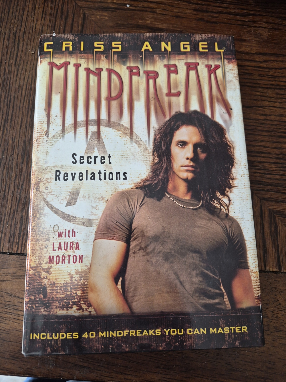 Criss Angel Mindfreak - Secret Revelations (Brown Cover)